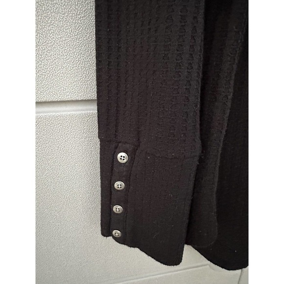 Chaser Women’s Black Long Sleeve Waffle Knit Thermal Top Button Cuffs Sz XLarge - Picture 8 of 14